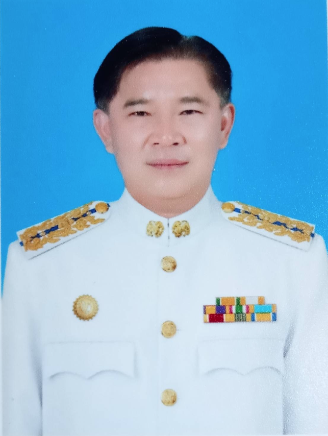 นายธงชัย  แสงสว่าง 